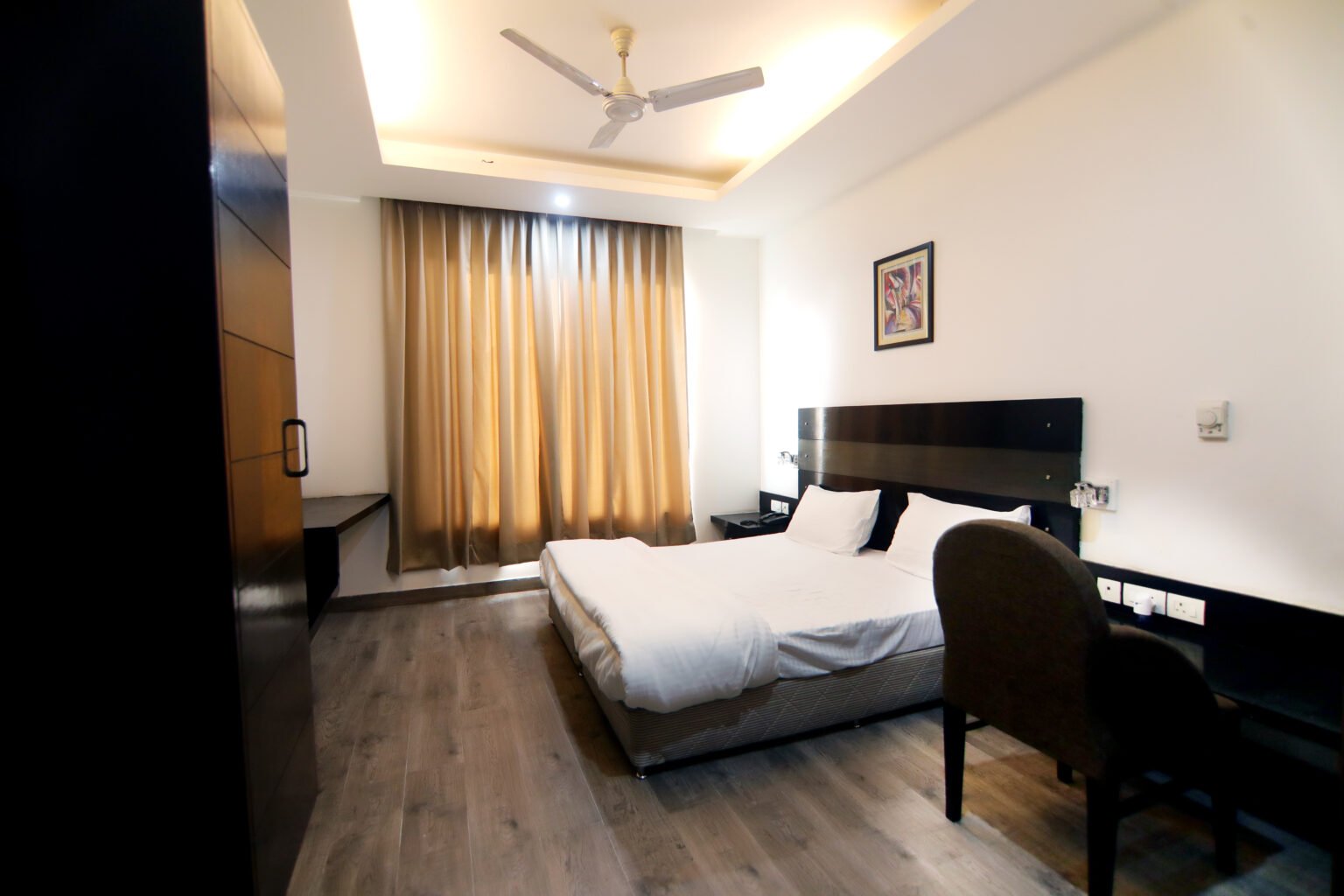 Best hotel near delhi airport