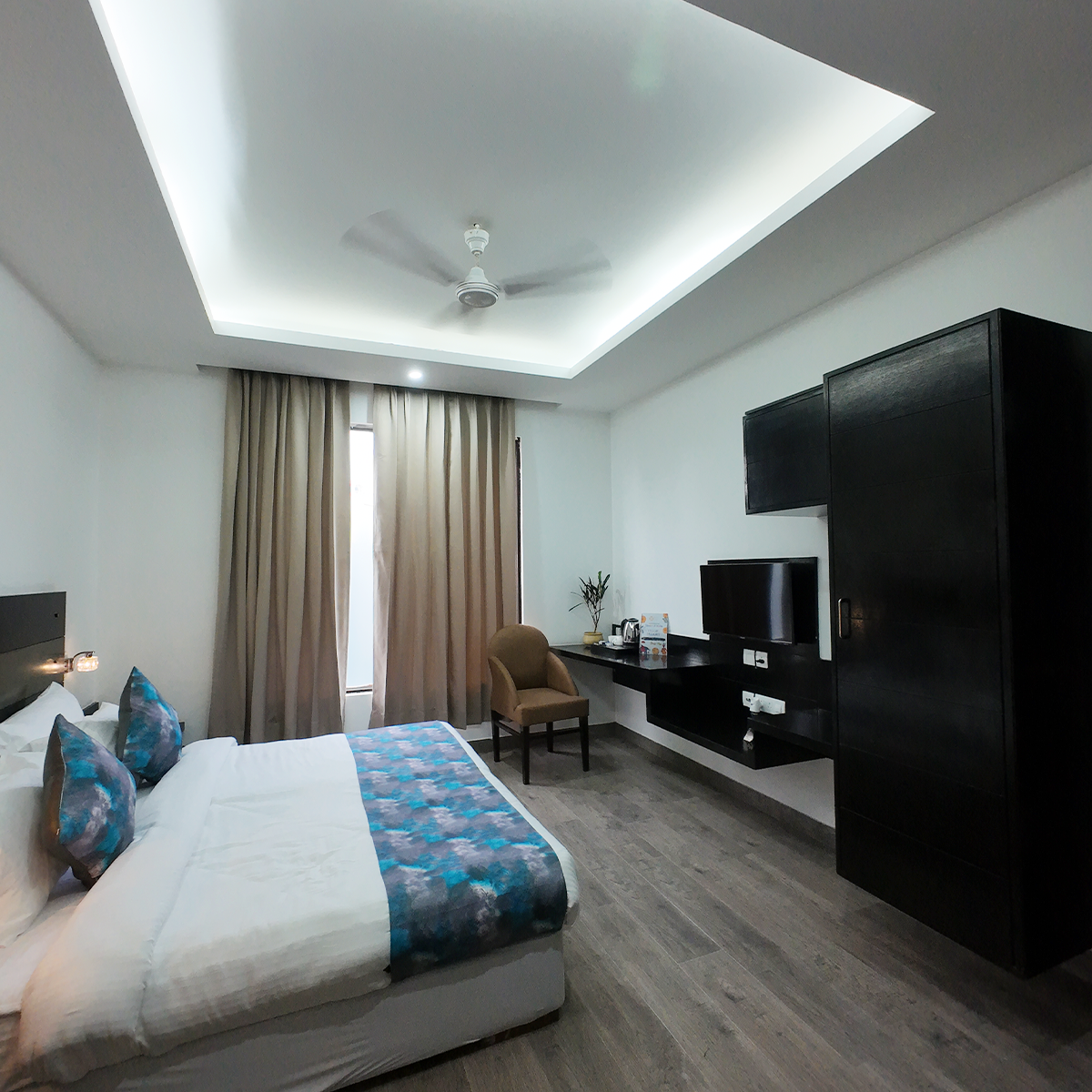 Corporate Hotel In Gurgaon Cyber city