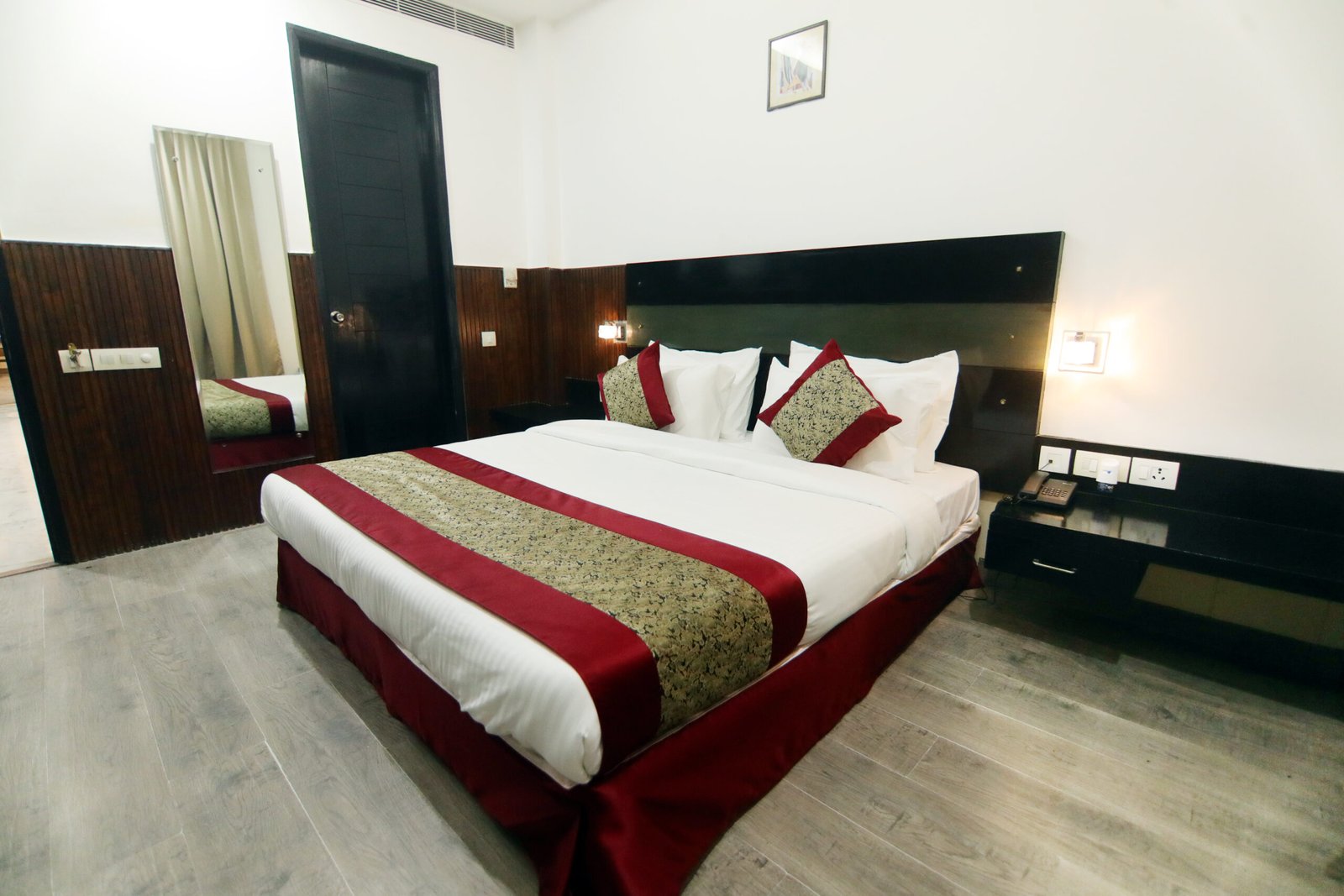 Corporate hotel in cyber city gurgaon